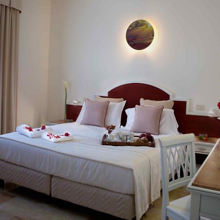 Delfino Beach Hotel Marsala Eksteriør bilde