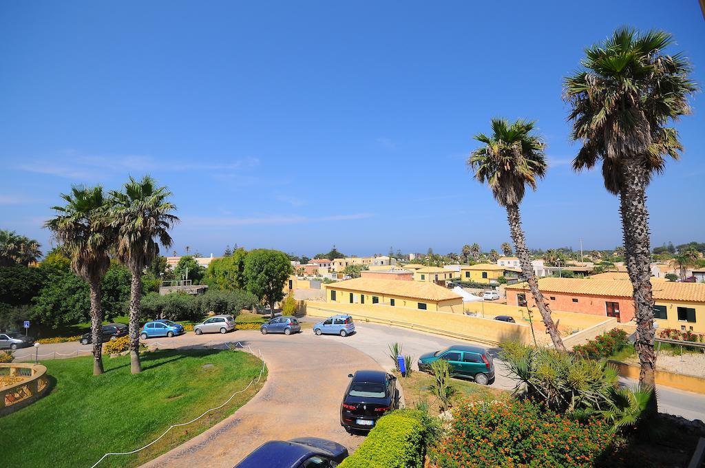 Delfino Beach Hotel Marsala Eksteriør bilde